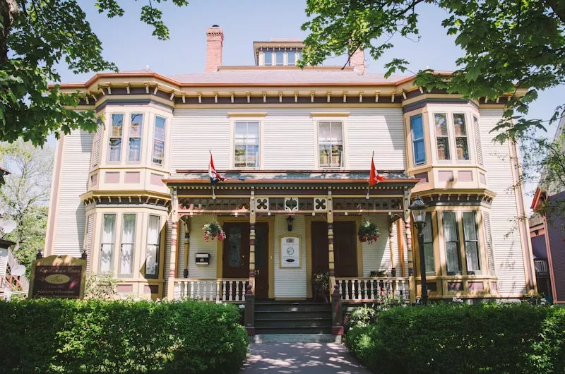MacKinnon-Cann House Historic Inn